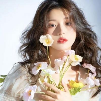 永恒的少女海报