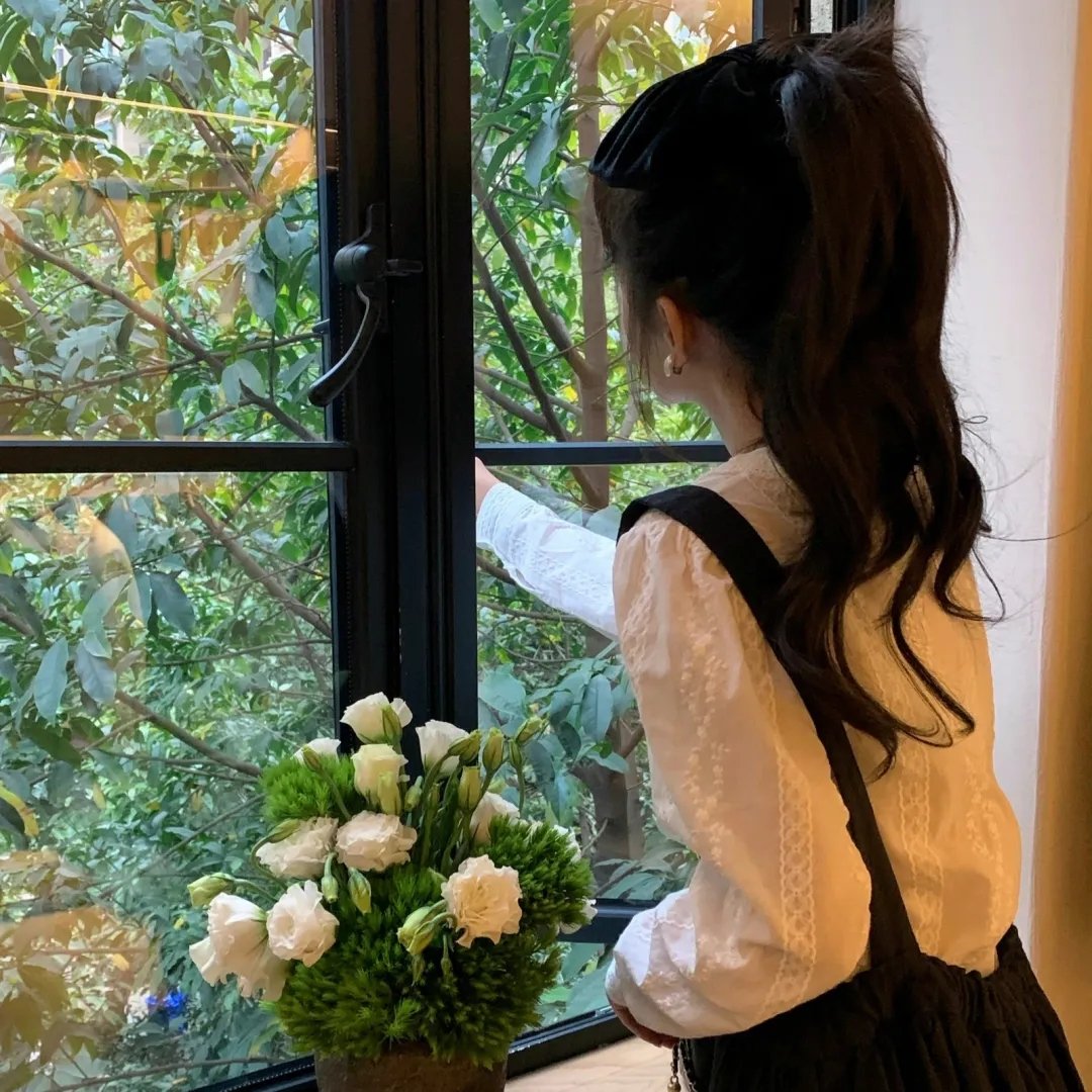 花醉金迷：葬礼海报